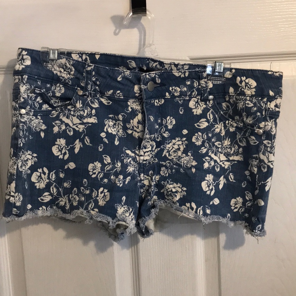 Forever 21 jean shorts